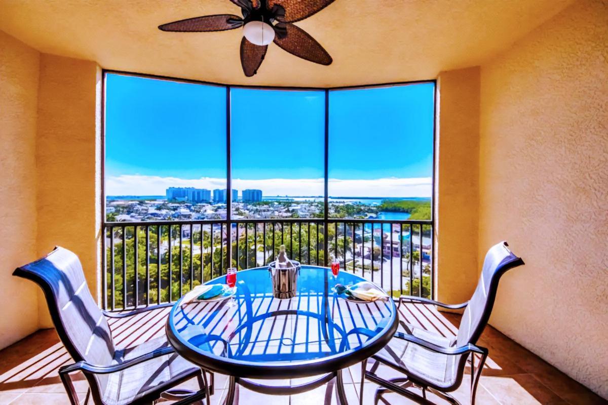 Vista Del Mar At Cape Harbour Marina, 10Th Floor Luxury Condo, King Bed, Views! Cape Coral Extérieur photo