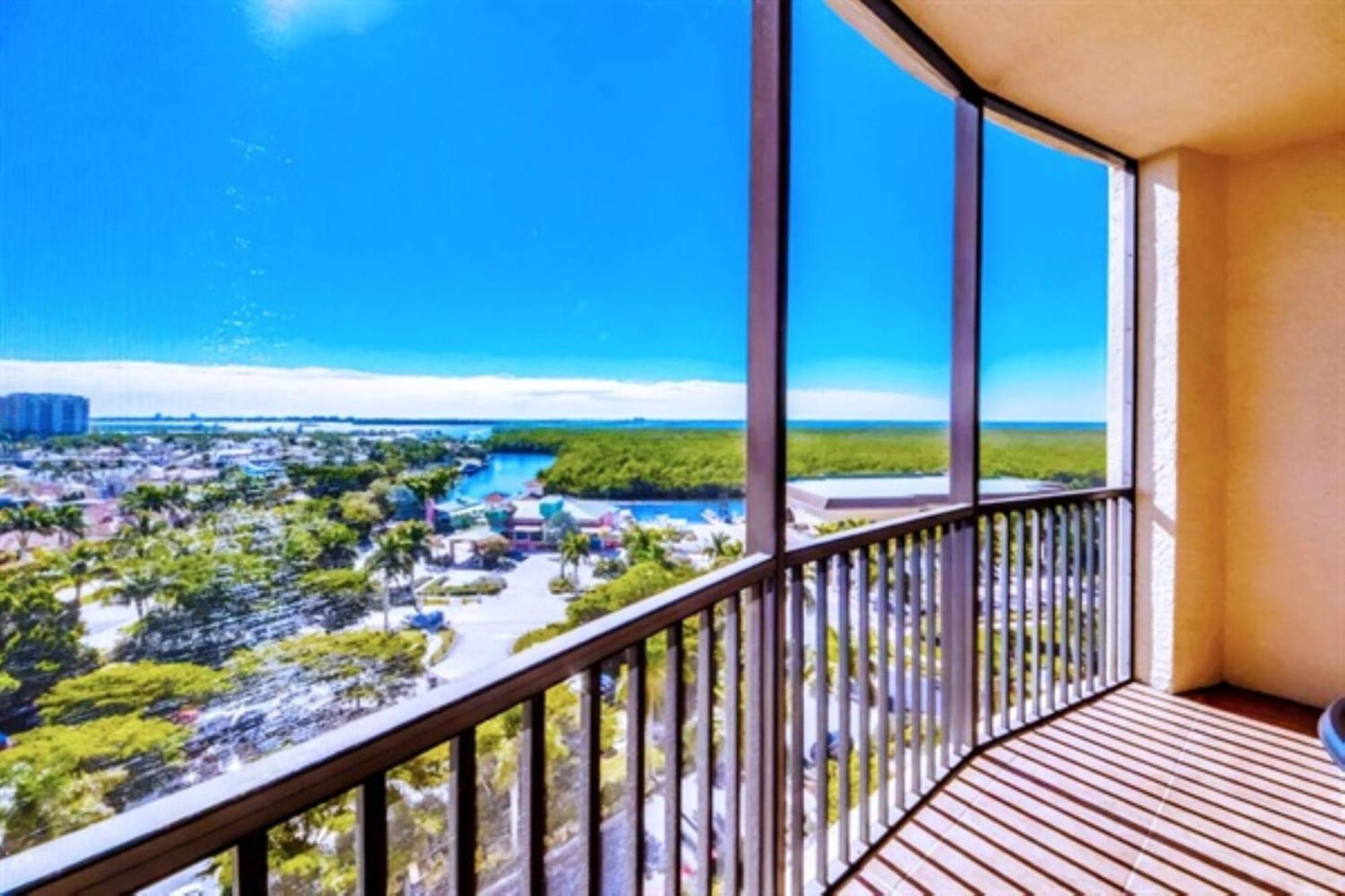 Vista Del Mar At Cape Harbour Marina, 10Th Floor Luxury Condo, King Bed, Views! Cape Coral Extérieur photo