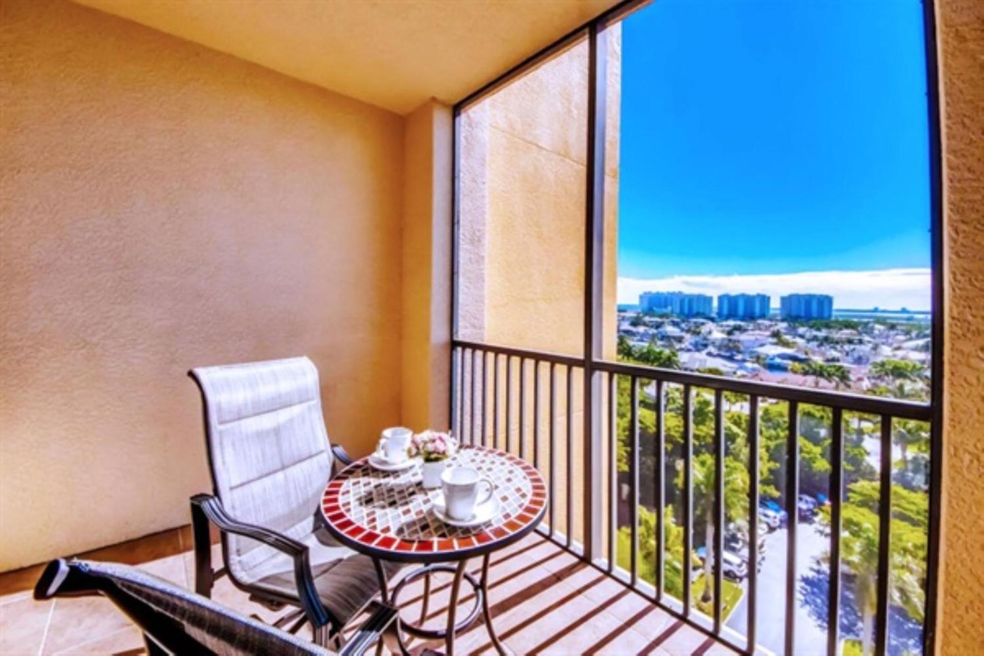 Vista Del Mar At Cape Harbour Marina, 10Th Floor Luxury Condo, King Bed, Views! Cape Coral Extérieur photo
