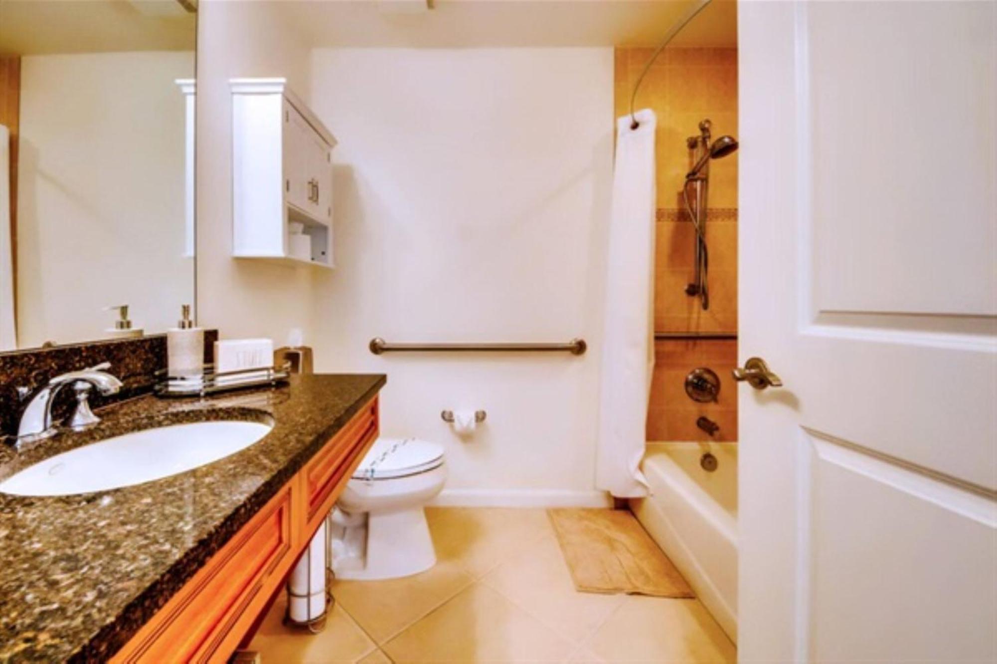 Vista Del Mar At Cape Harbour Marina, 10Th Floor Luxury Condo, King Bed, Views! Cape Coral Extérieur photo