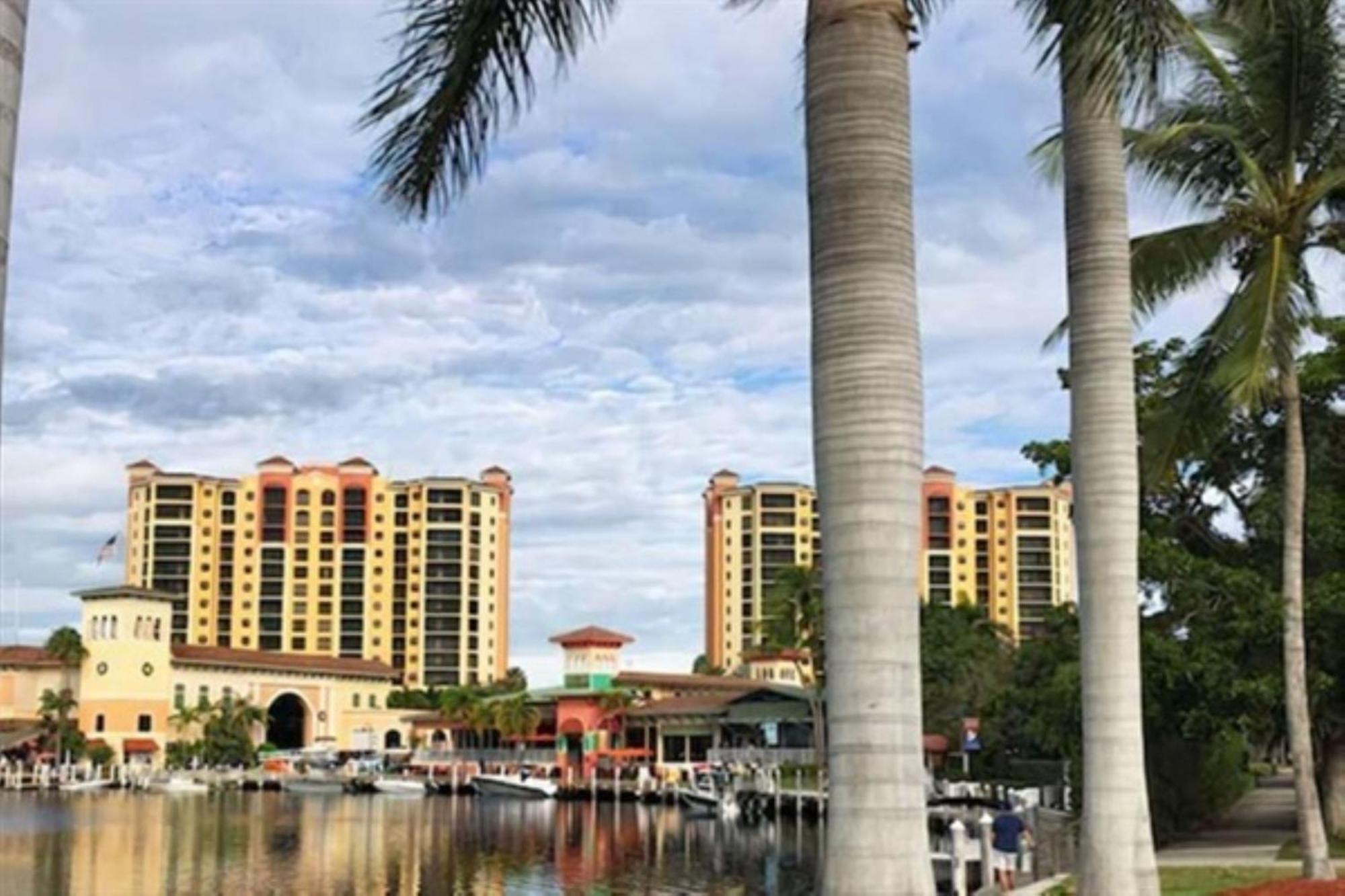 Vista Del Mar At Cape Harbour Marina, 10Th Floor Luxury Condo, King Bed, Views! Cape Coral Extérieur photo